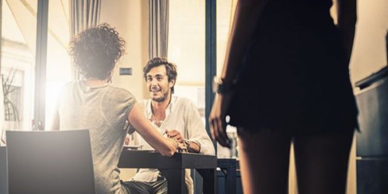 Giải mã giấc mơ chồng ngoại tình, may mắn hay xui xẻo? 3 Mơ chồng ngoại tình đánh con gì?